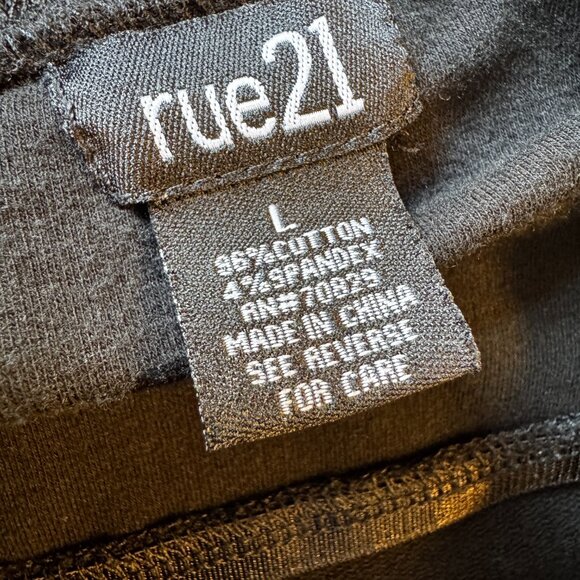 Rue 21 Shorts Romper Juniors Large Black Strapless Built-In Shelf Bra - Picture 8 of 9